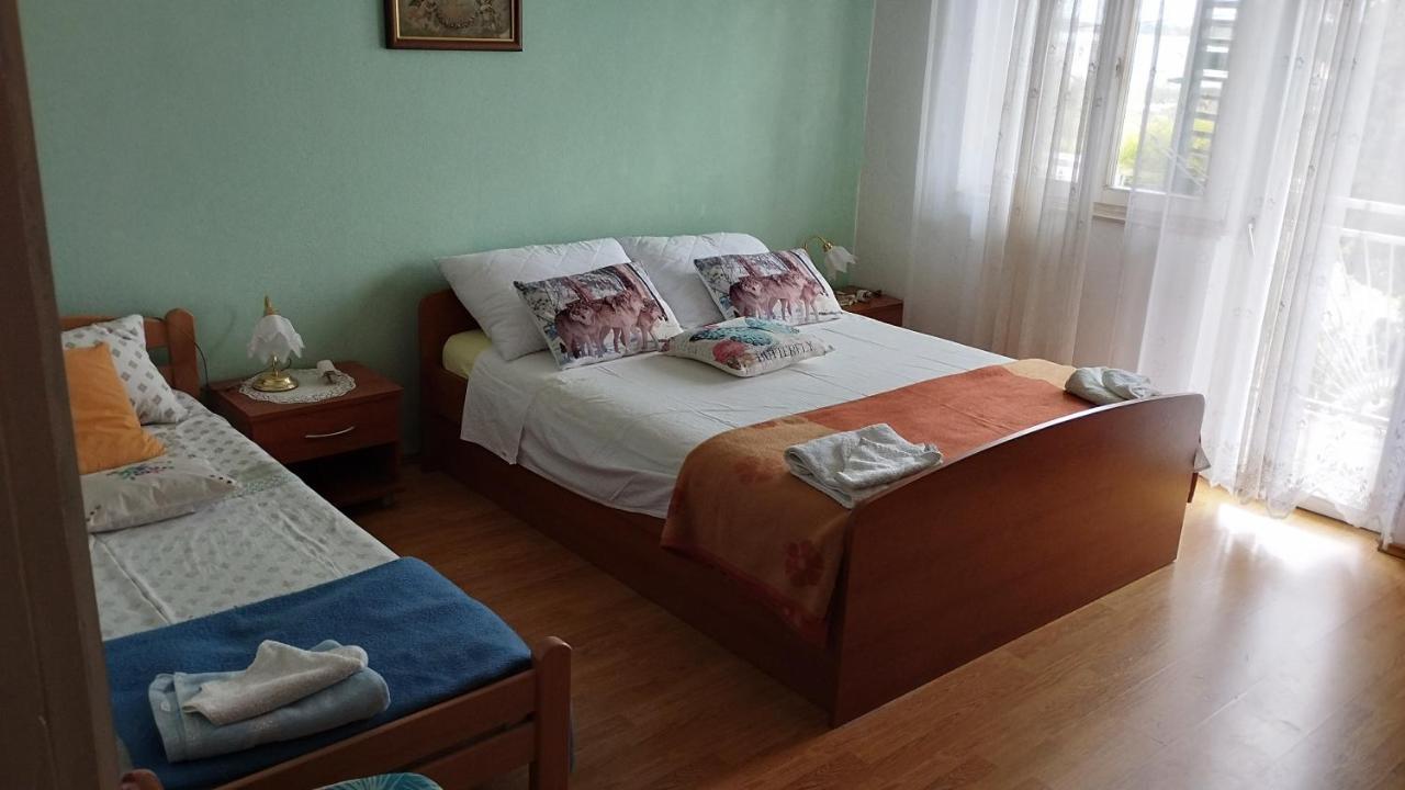 Готель Apartman Palme Шибеник Екстер'єр фото