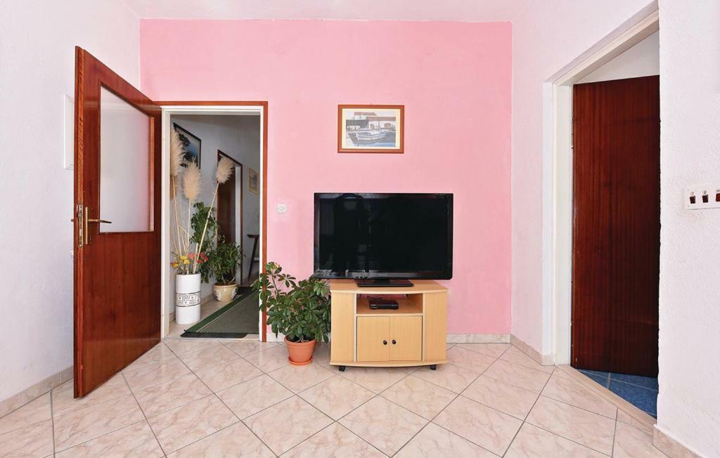 Готель Apartman Palme Шибеник Екстер'єр фото