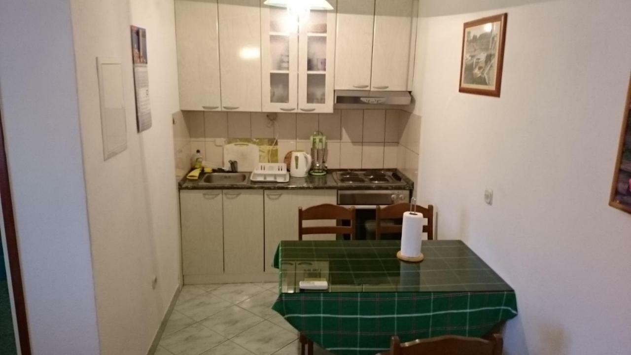Готель Apartman Palme Шибеник Екстер'єр фото