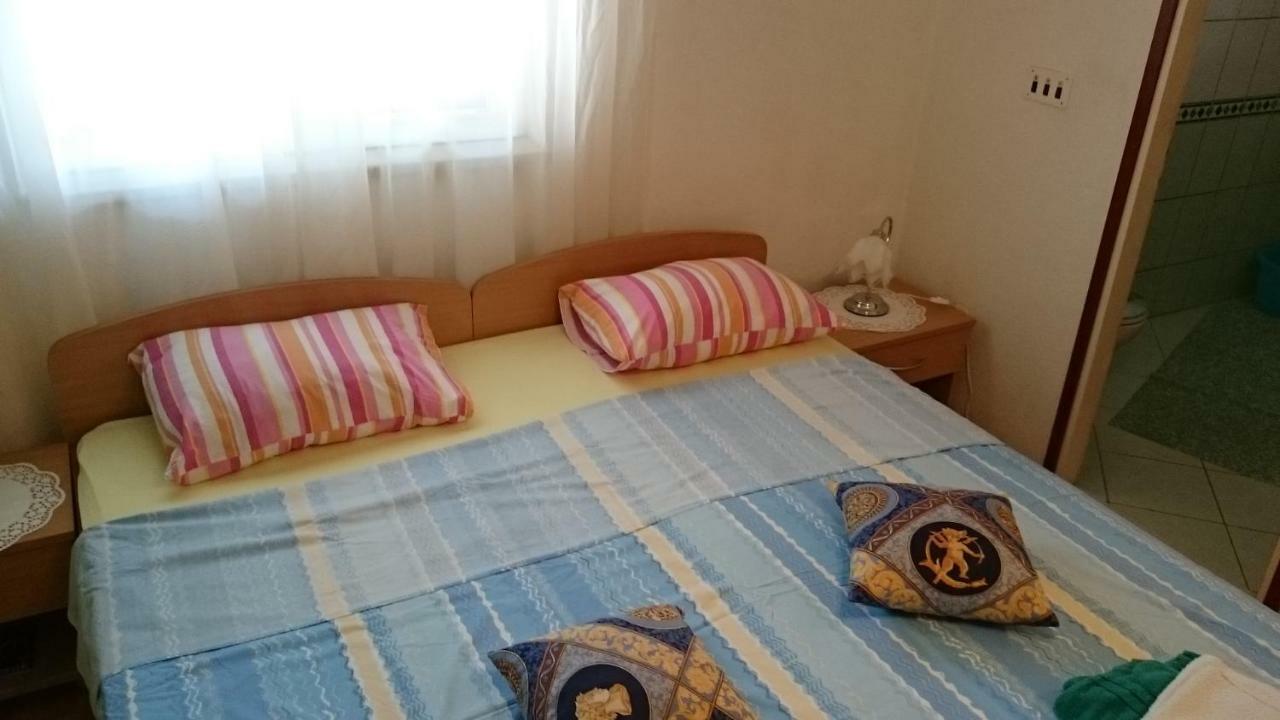 Готель Apartman Palme Шибеник Екстер'єр фото